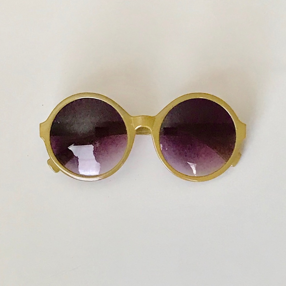 Free People olive green round sunglasses